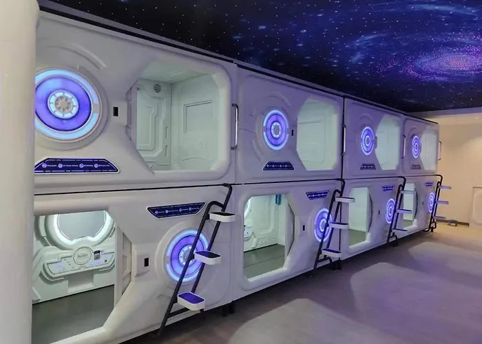 Hotel: Bambu Hostel Capsules